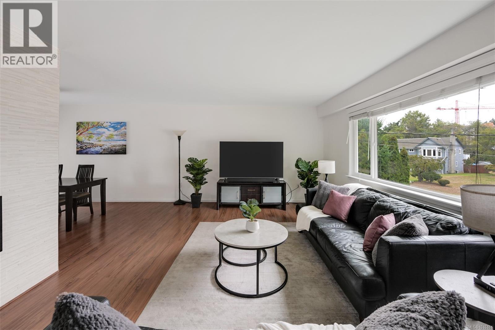  2874 Pickford Road, Colwood