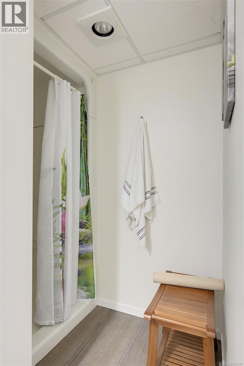  2874 Pickford Road, Colwood