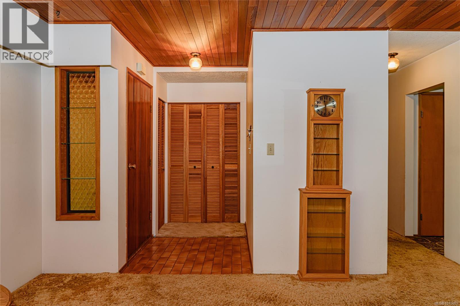  210 Kings Lane, Salt Spring