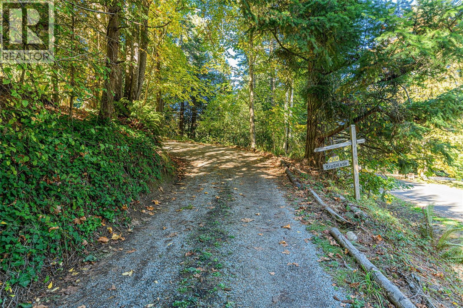  210 Kings Lane, Salt Spring