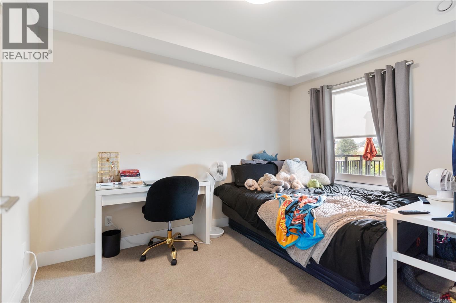 303 2500 Hackett Crescent, Central Saanich