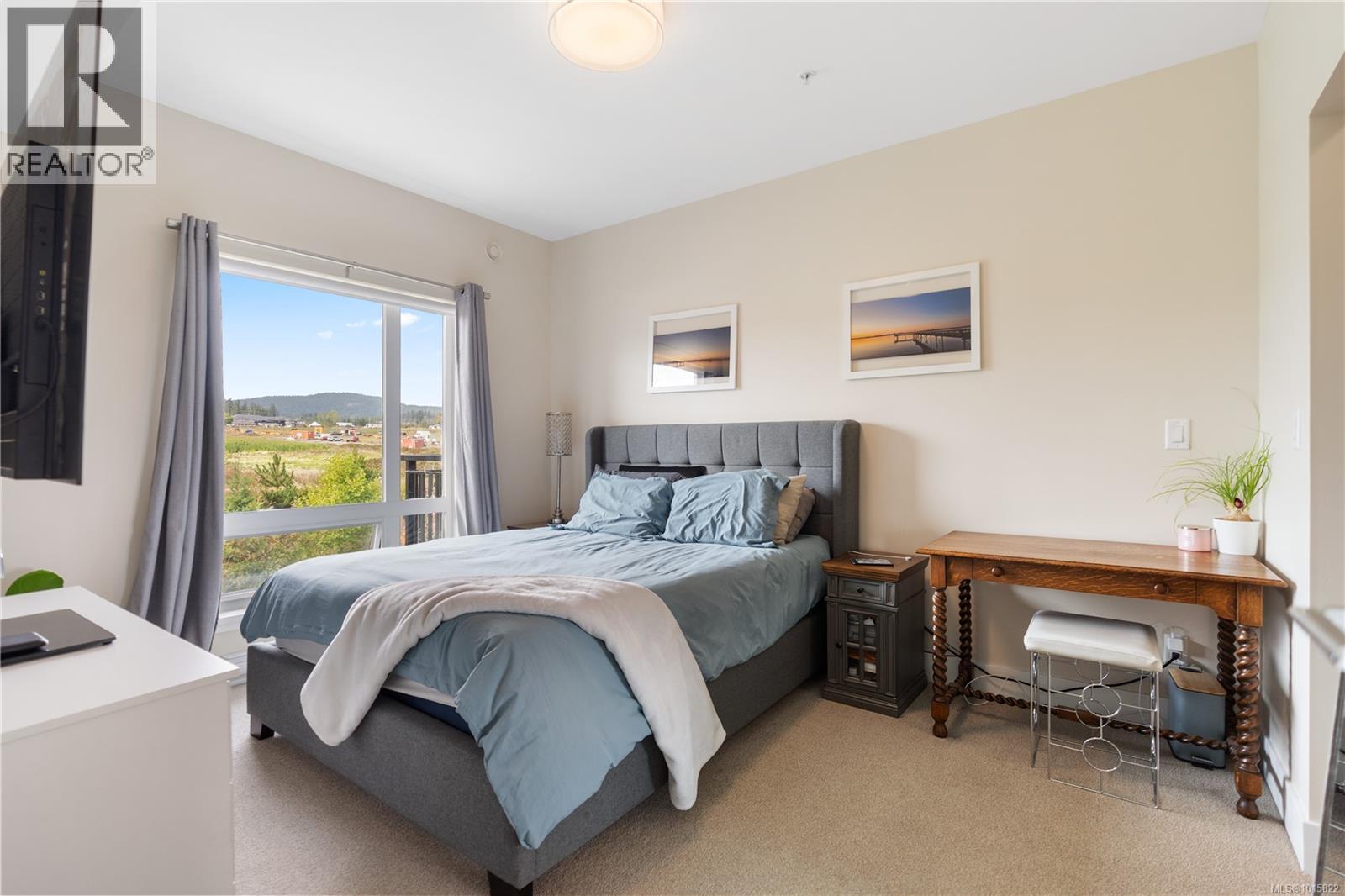 303 2500 Hackett Crescent, Central Saanich