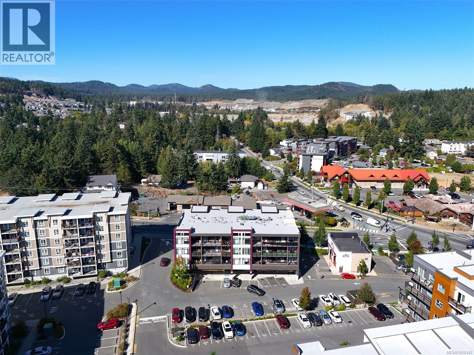 403 707 Treanor Avenue, Langford