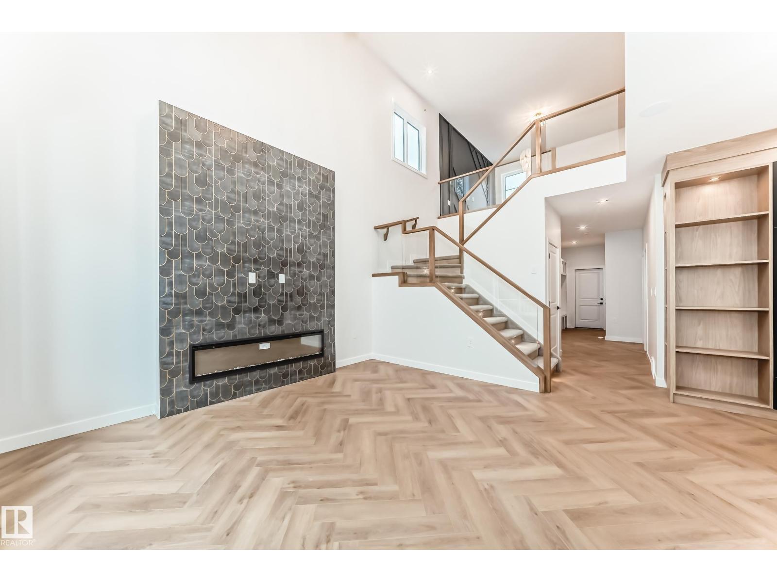 55 MEADOWGROVE LN, Spruce Grove