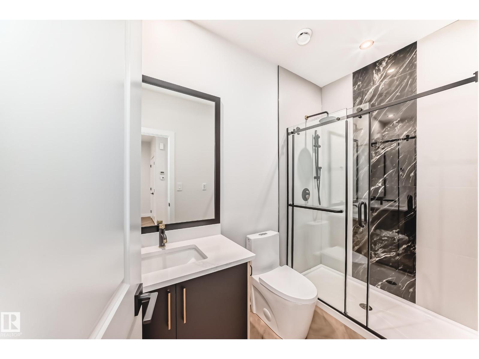 55 MEADOWGROVE LN, Spruce Grove