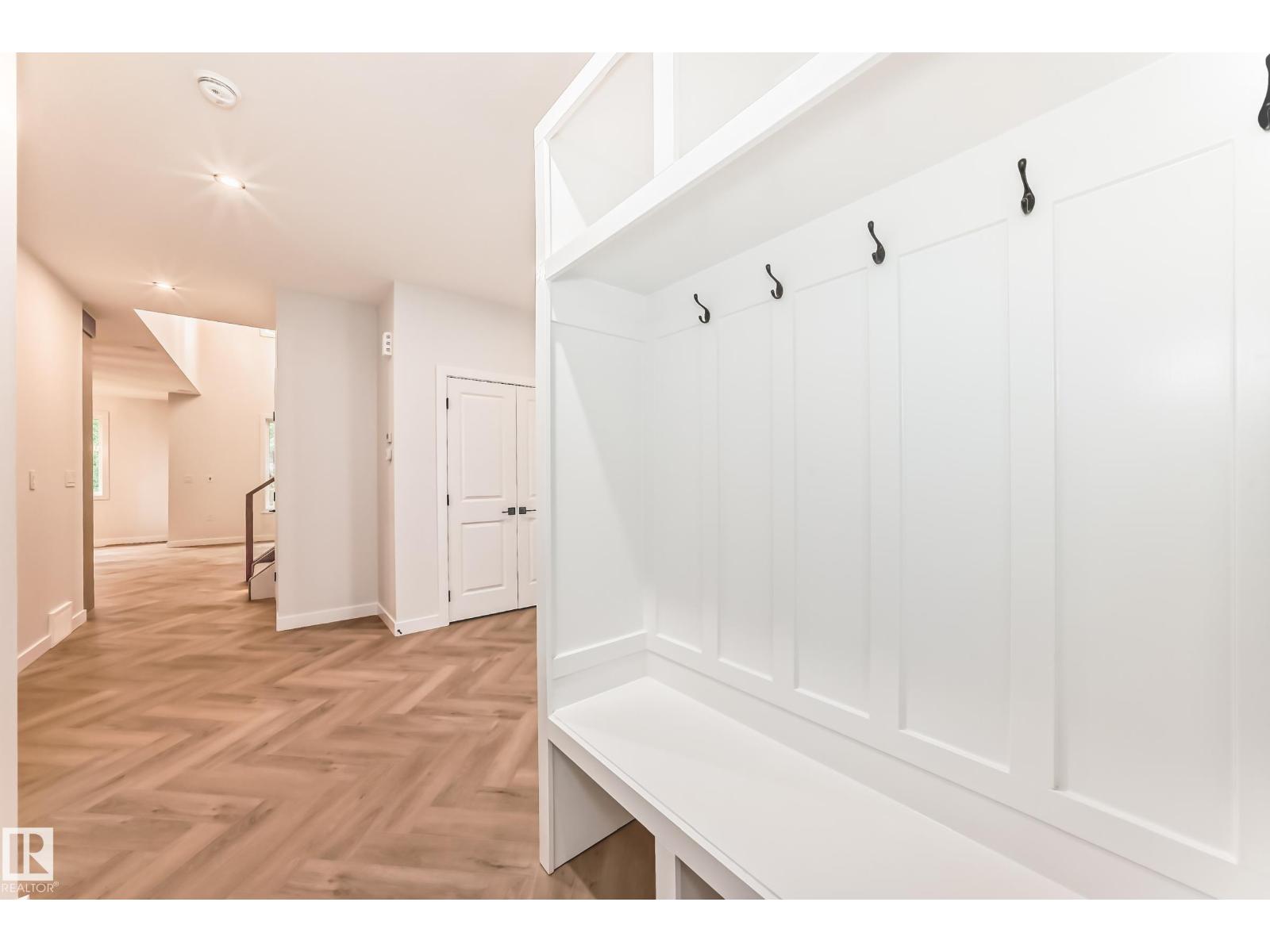 55 MEADOWGROVE LN, Spruce Grove