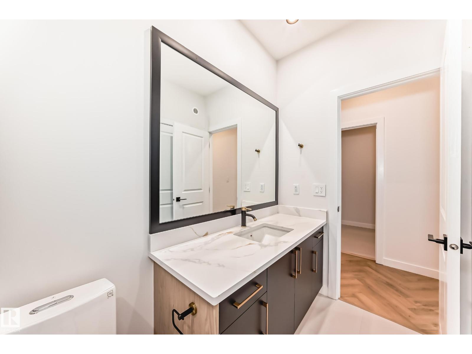 55 MEADOWGROVE LN, Spruce Grove