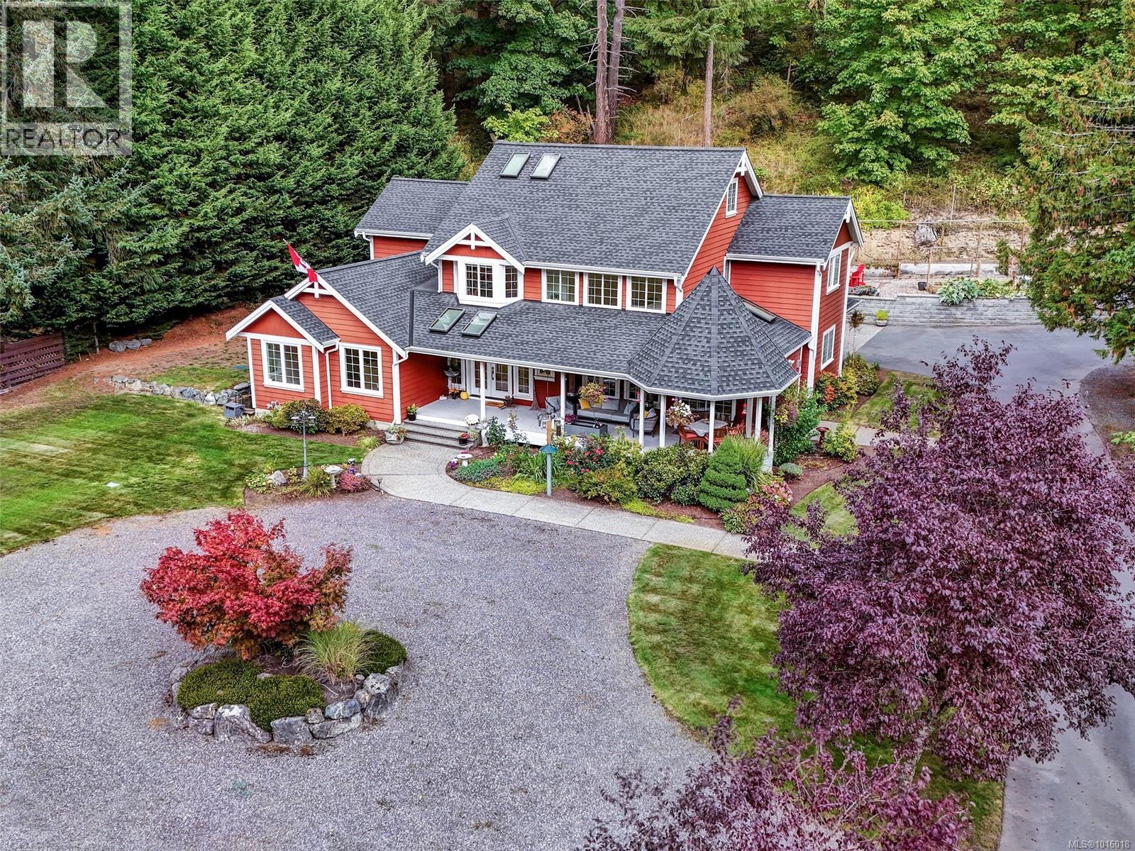  6583 Wallace Drive, Central Saanich