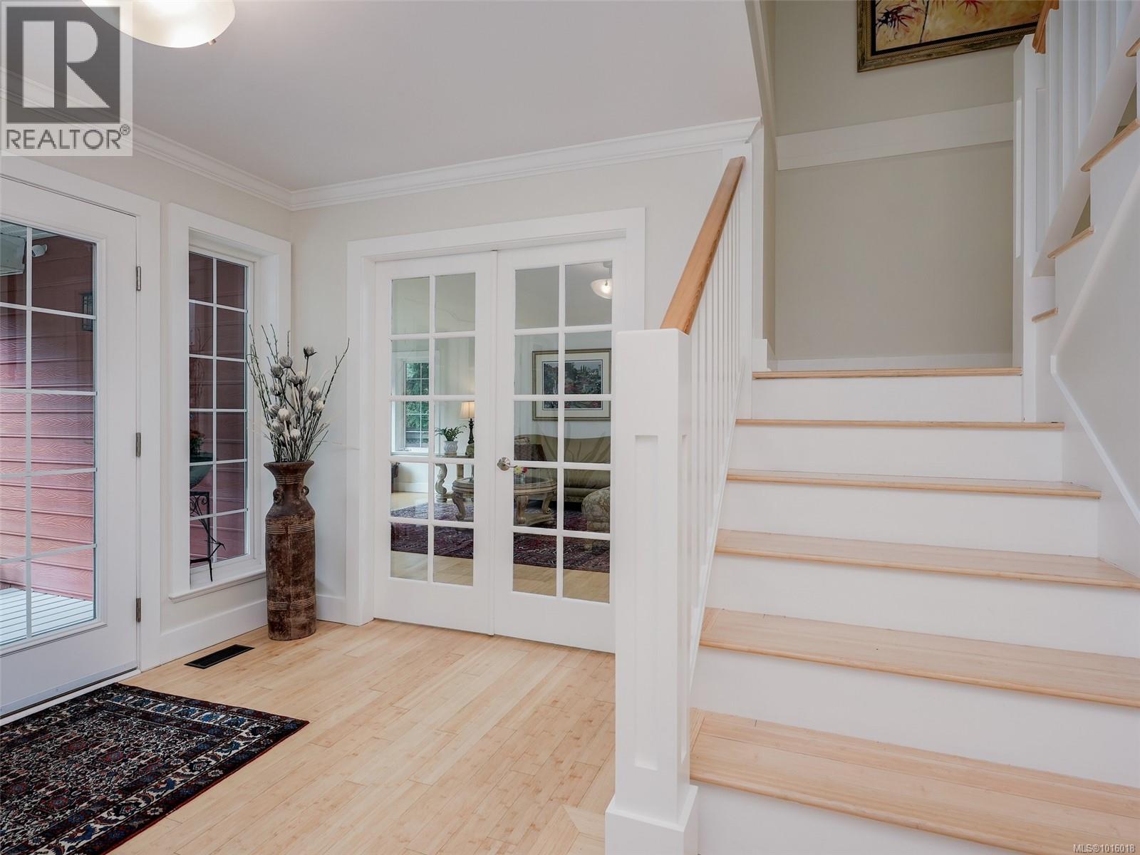  6583 Wallace Drive, Central Saanich