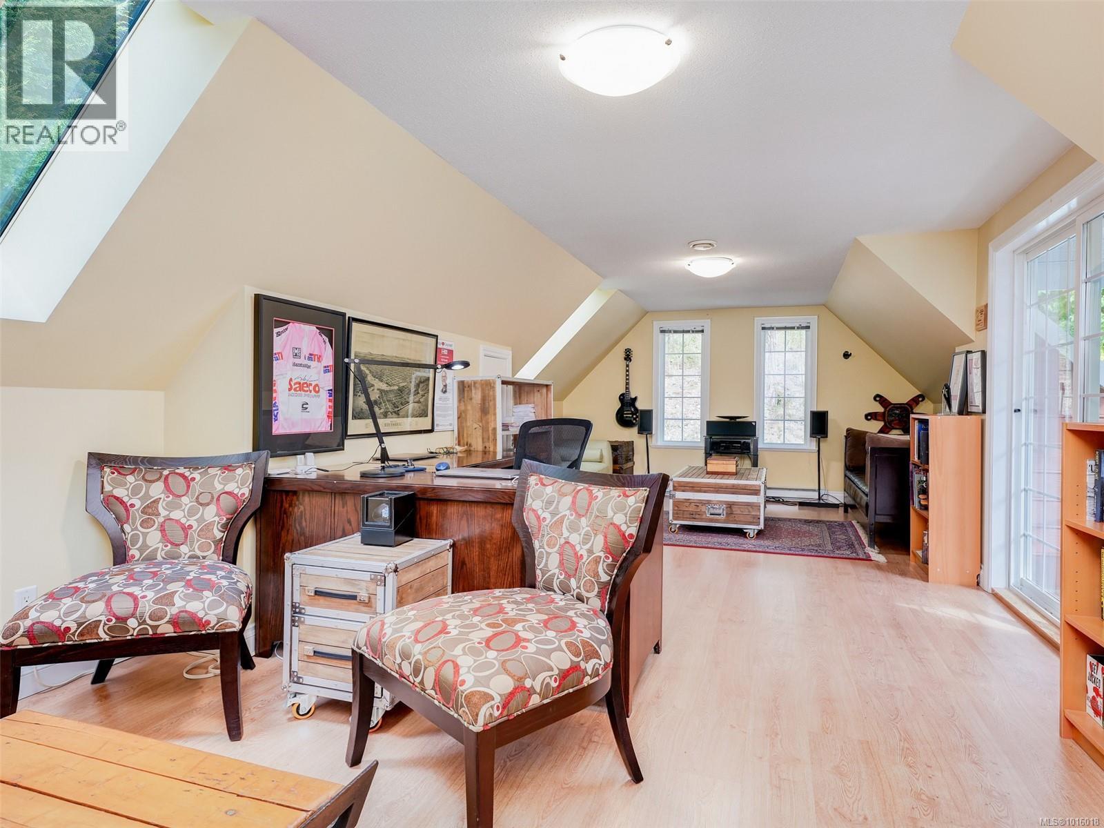  6583 Wallace Drive, Central Saanich