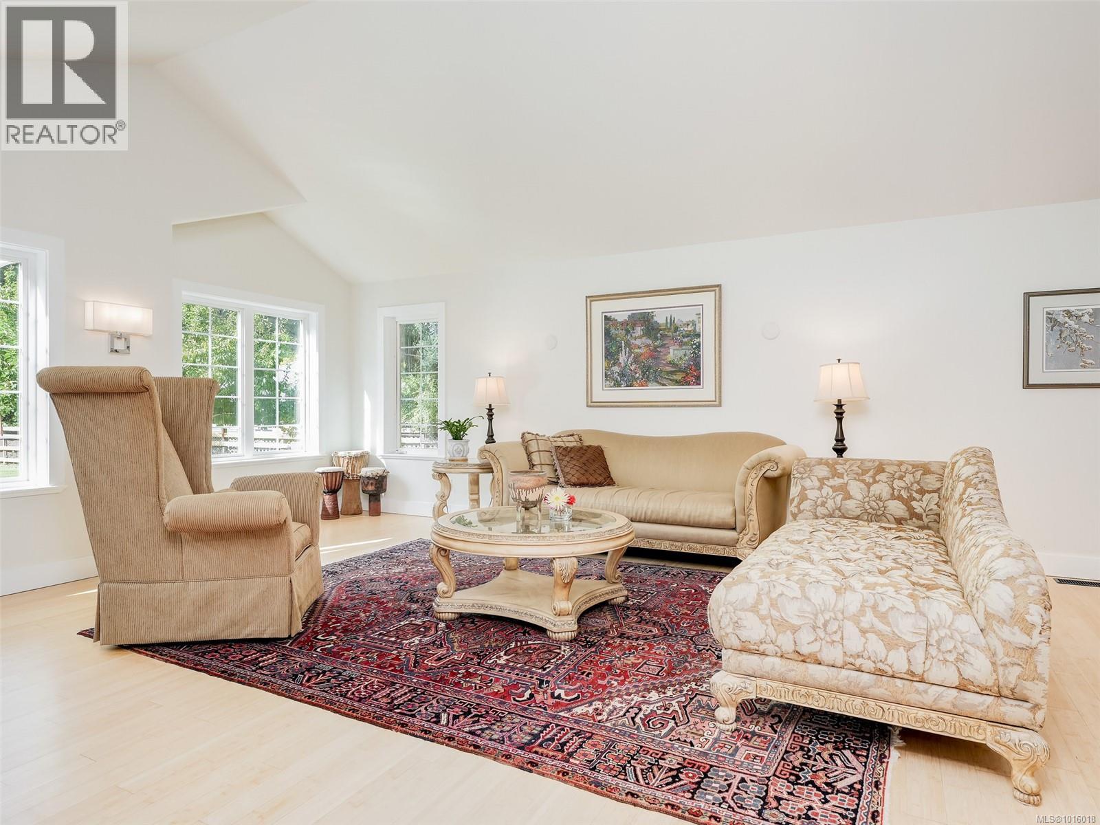  6583 Wallace Drive, Central Saanich