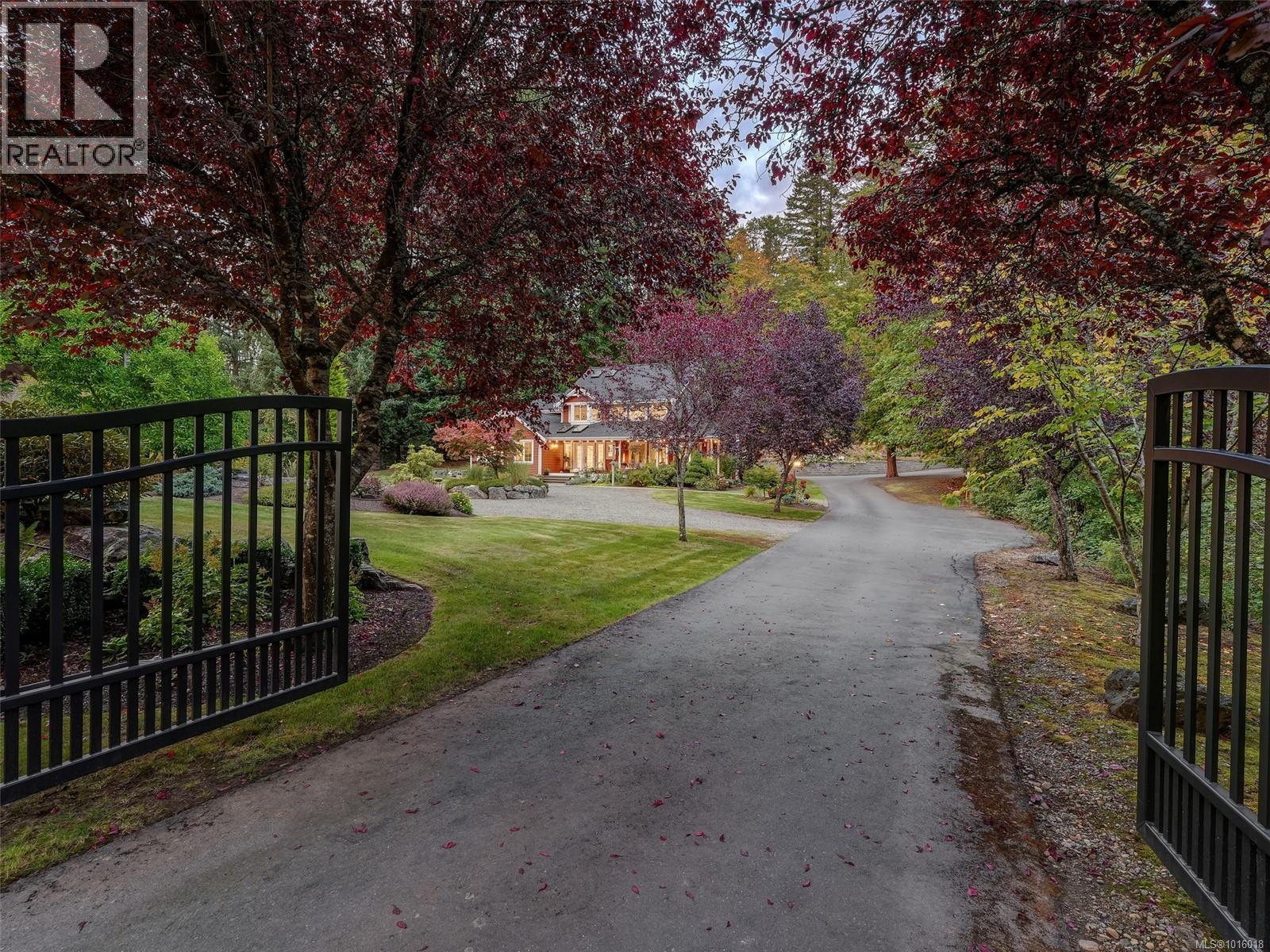  6583 Wallace Drive, Central Saanich
