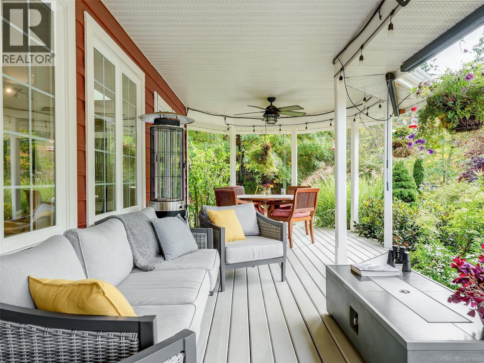  6583 Wallace Drive, Central Saanich