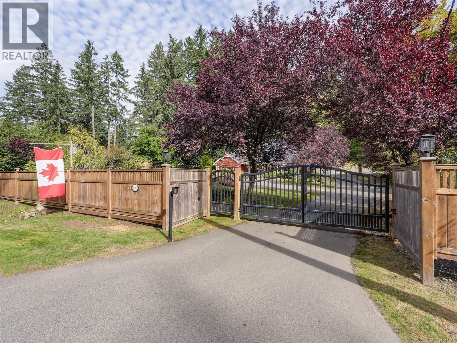  6583 Wallace Drive, Central Saanich