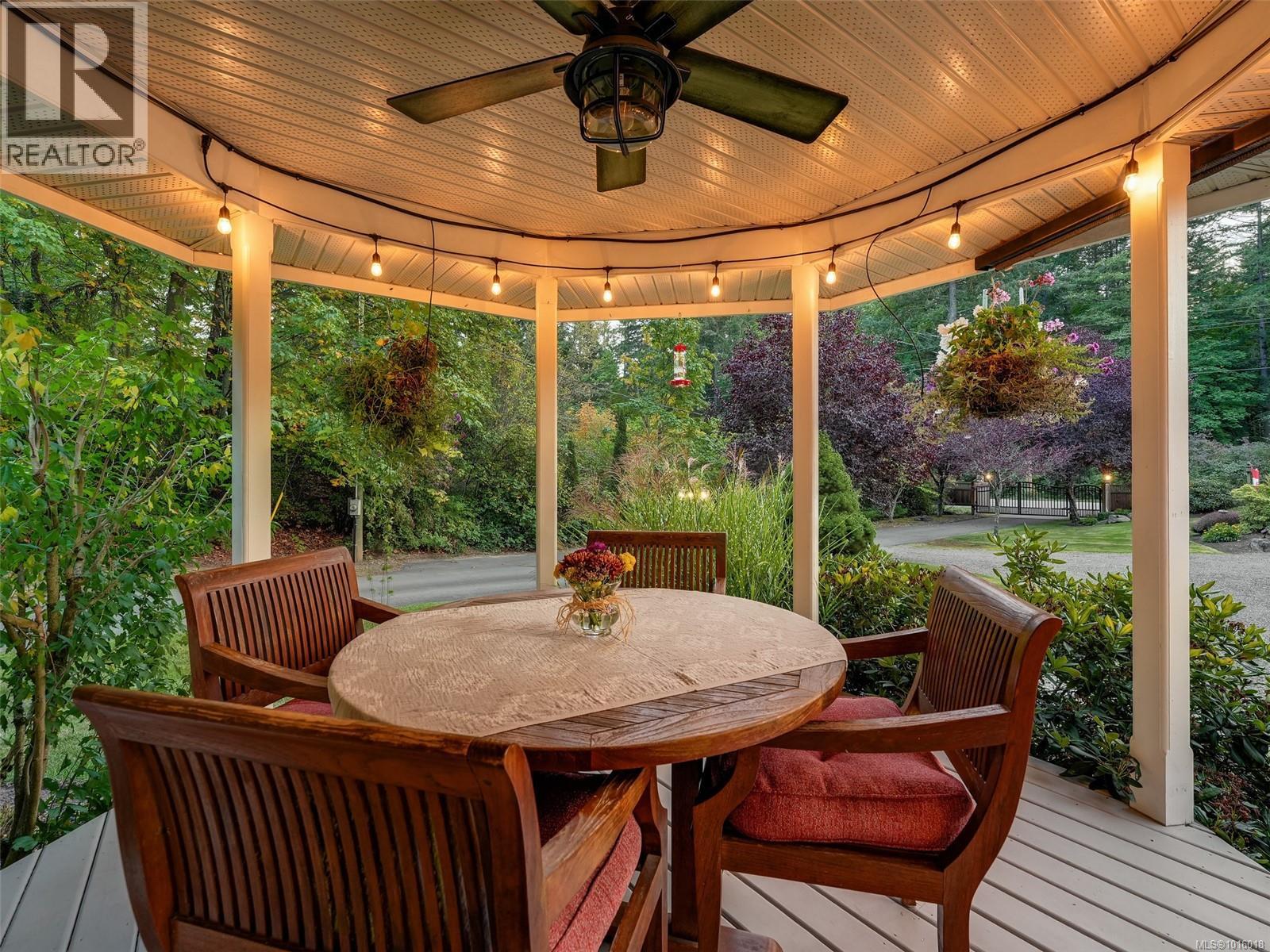  6583 Wallace Drive, Central Saanich