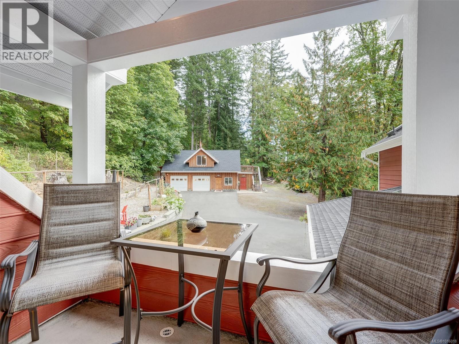  6583 Wallace Drive, Central Saanich