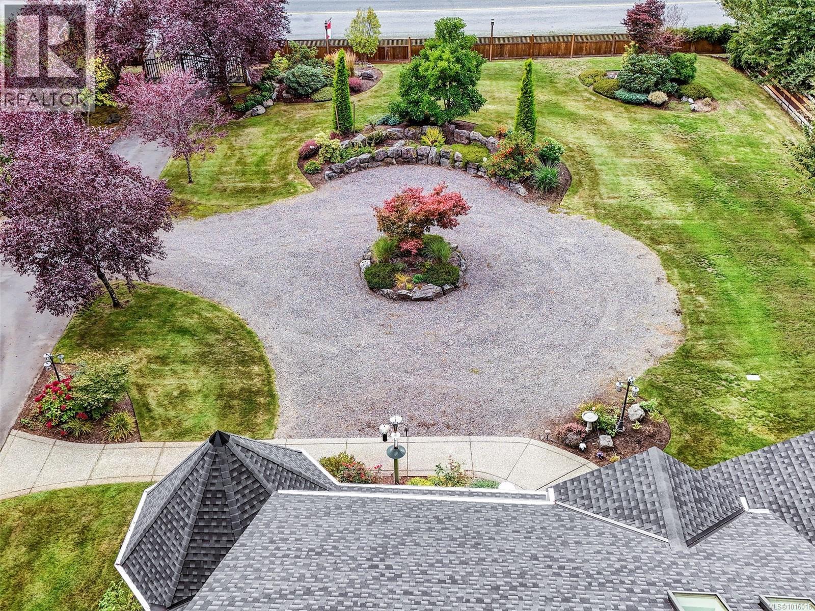  6583 Wallace Drive, Central Saanich