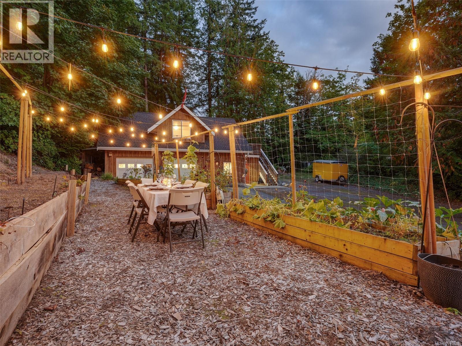  6583 Wallace Drive, Central Saanich