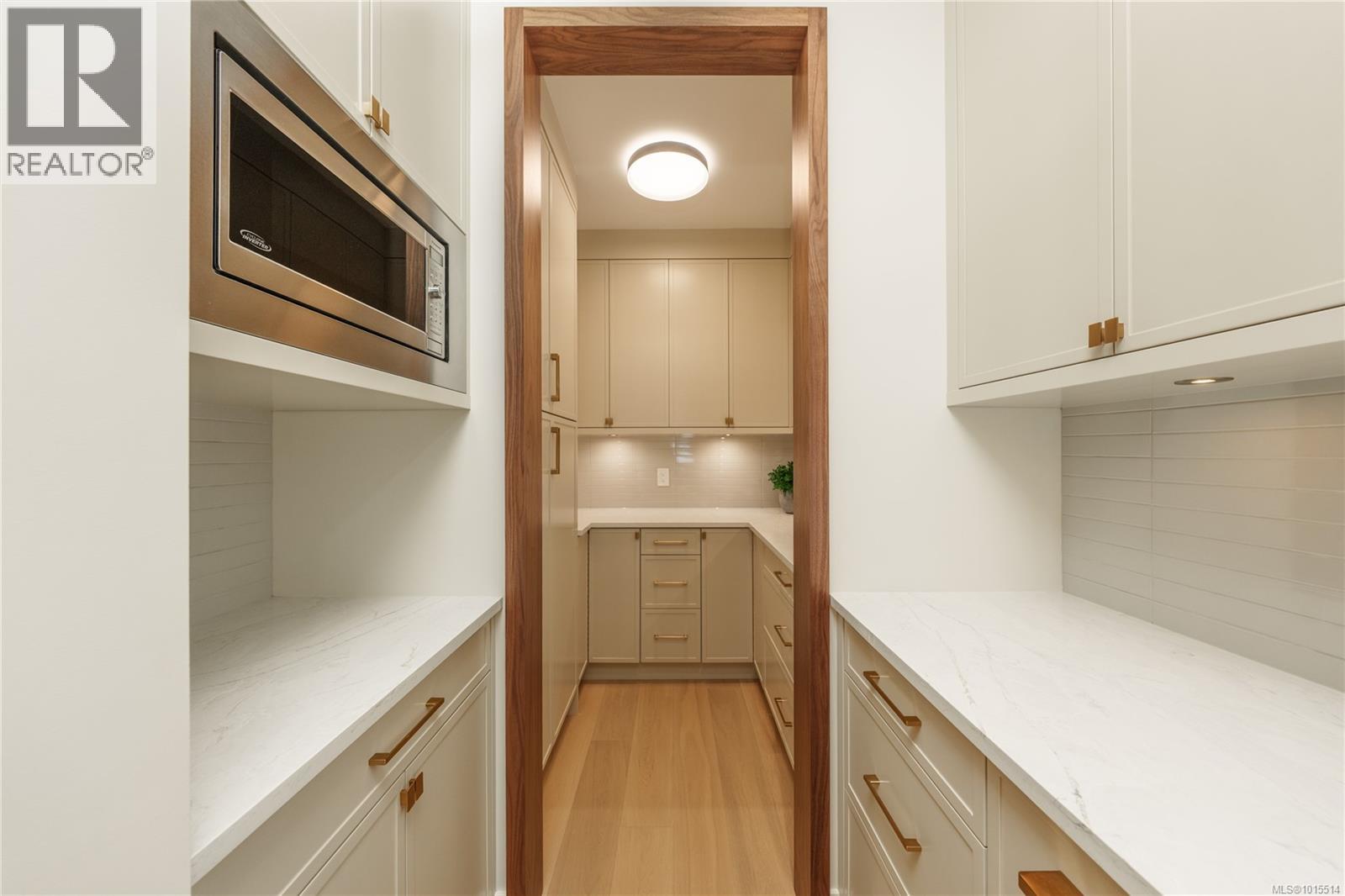  1772 Chandler Avenue, Victoria