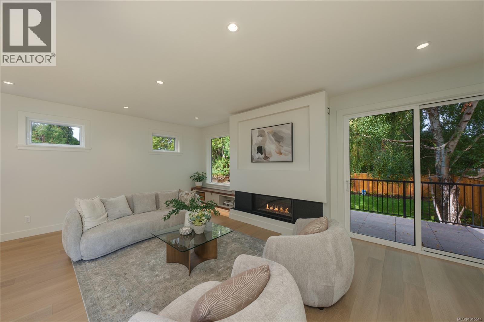  1772 Chandler Avenue, Victoria