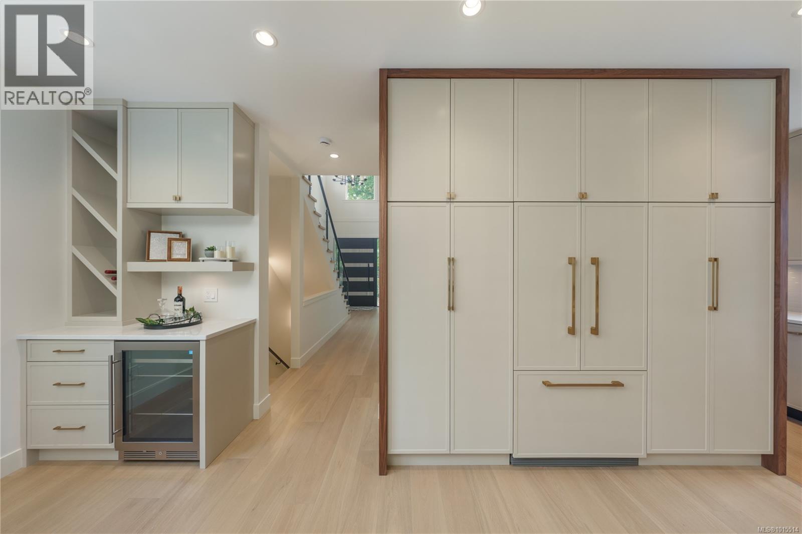  1772 Chandler Avenue, Victoria