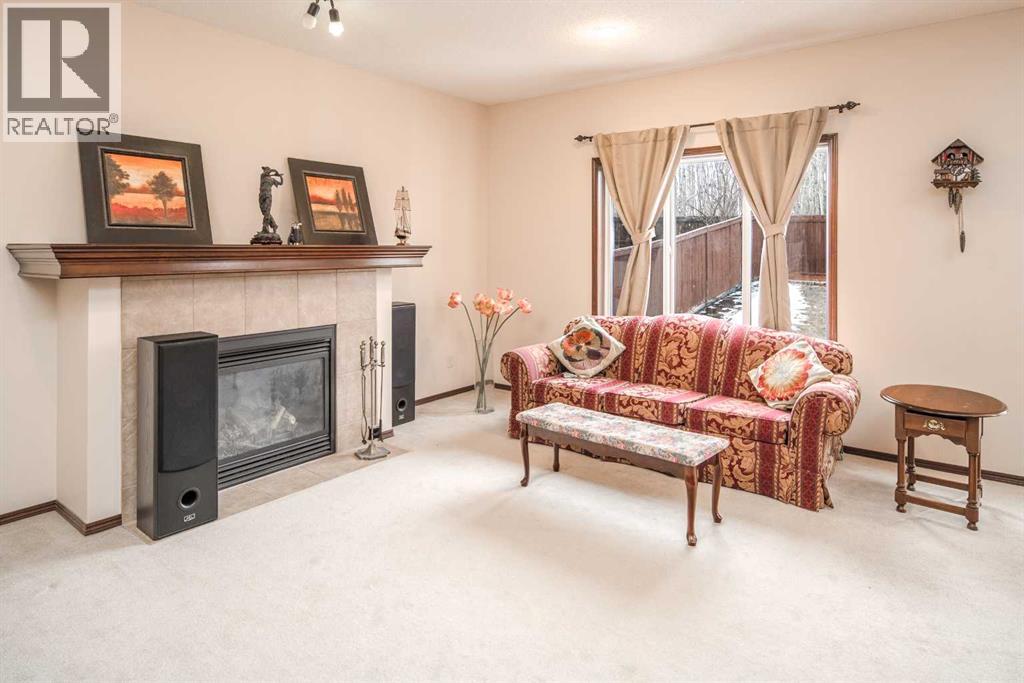 Single Family House for Sale in  St Moritz Place SW Springbank Hill Calgary 