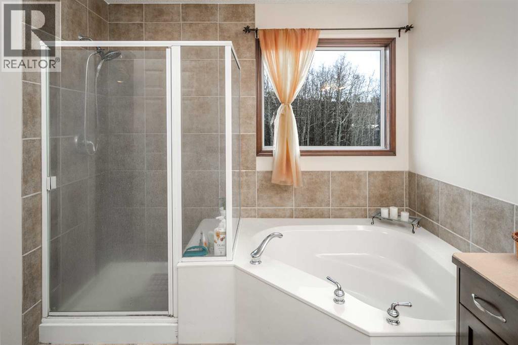 Single Family House for Sale in  St Moritz Place SW Springbank Hill Calgary 