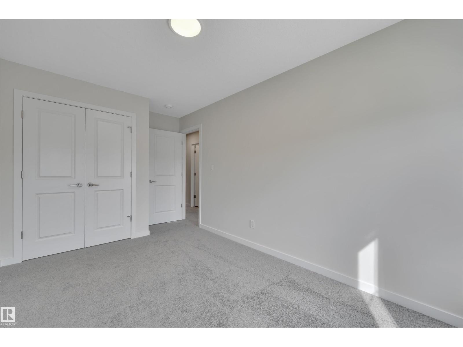 9104 Elves LO NW, Edmonton