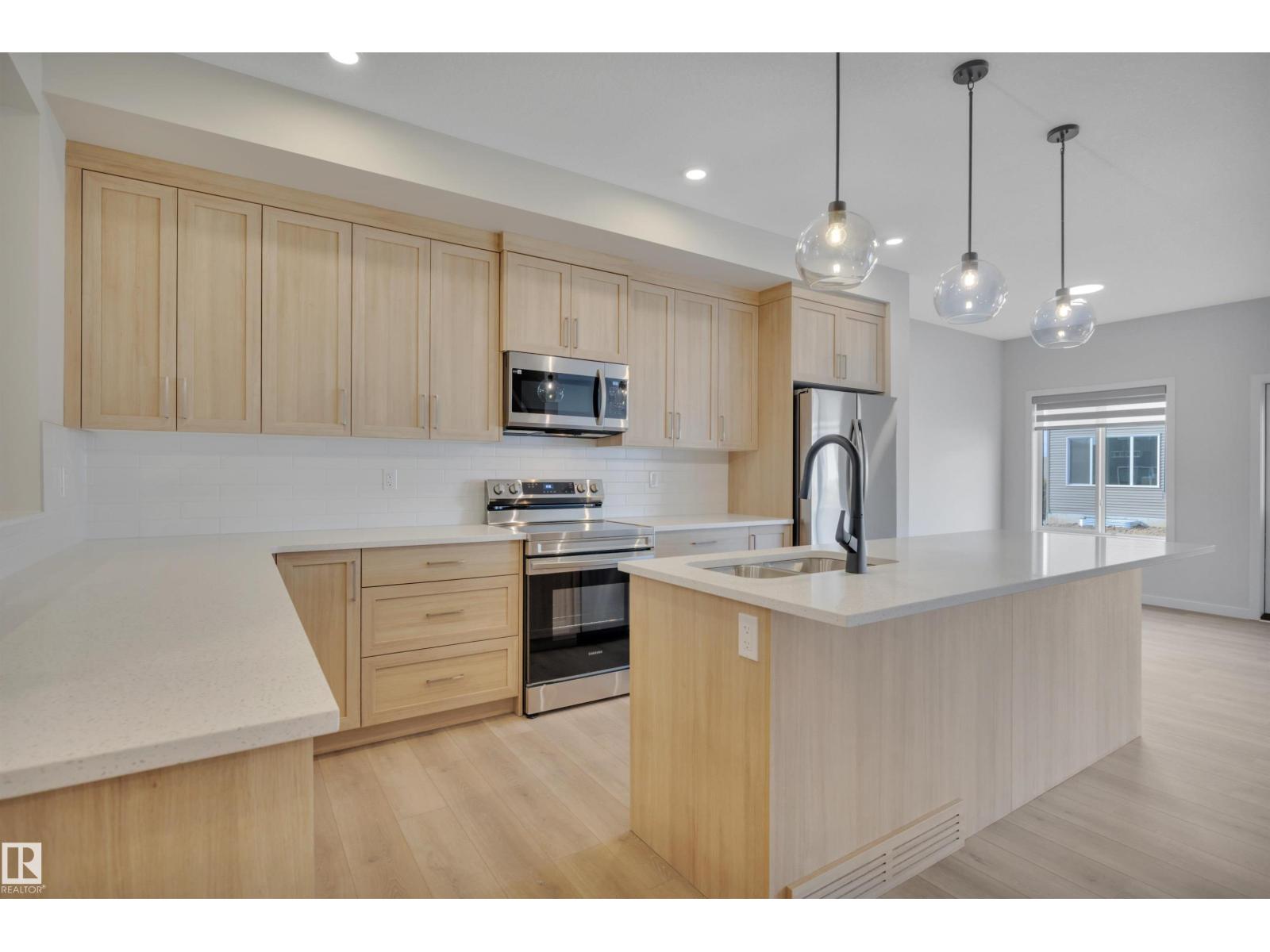 9104 Elves LO NW, Edmonton