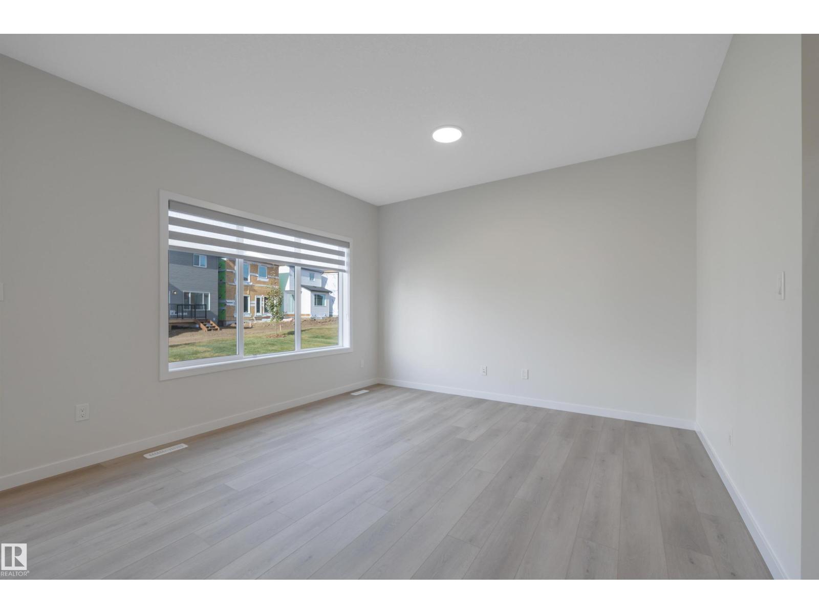 9104 Elves LO NW, Edmonton