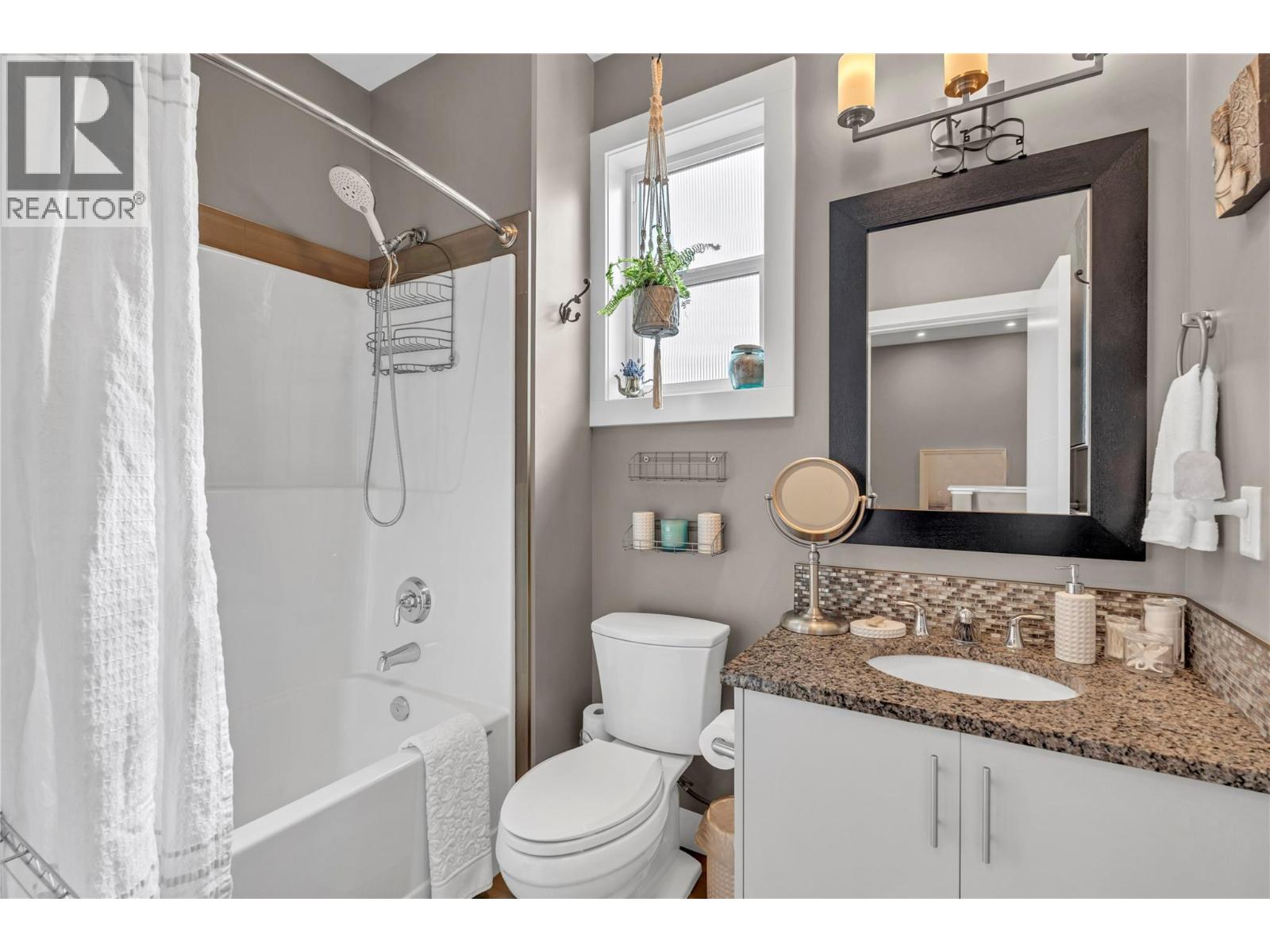 104 801 Ontario Street, Penticton