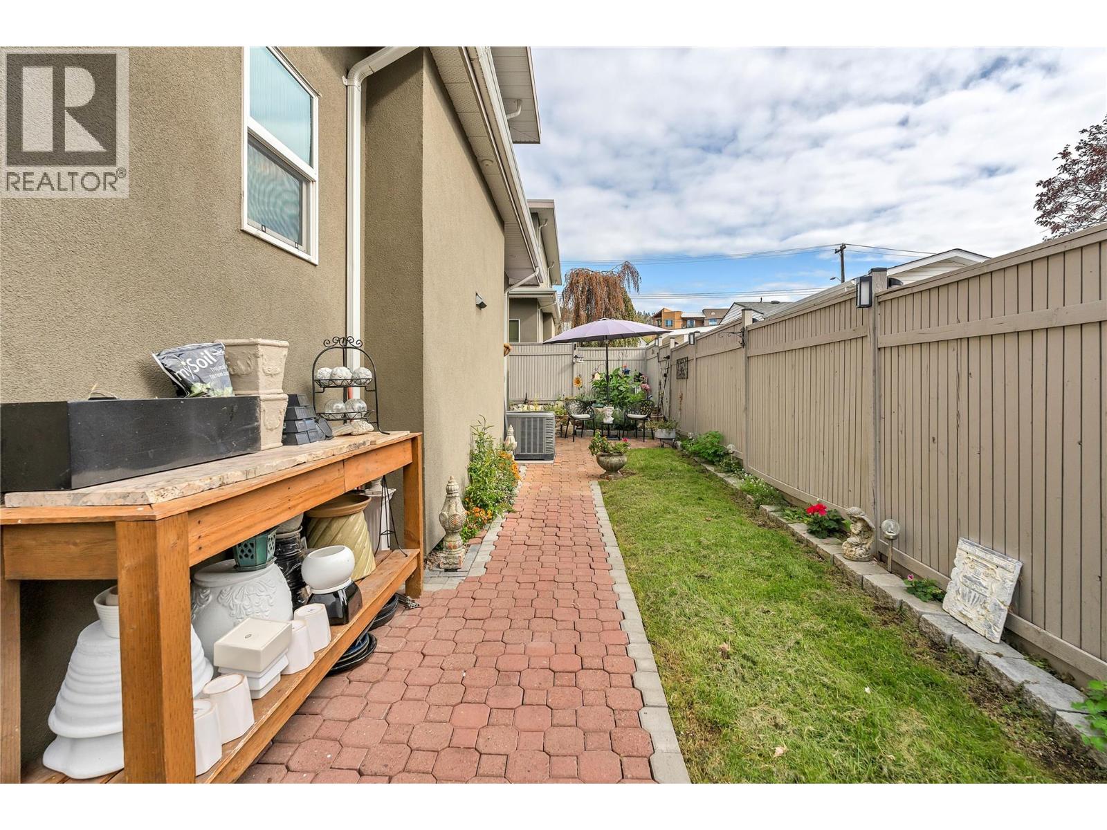 104 801 Ontario Street, Penticton