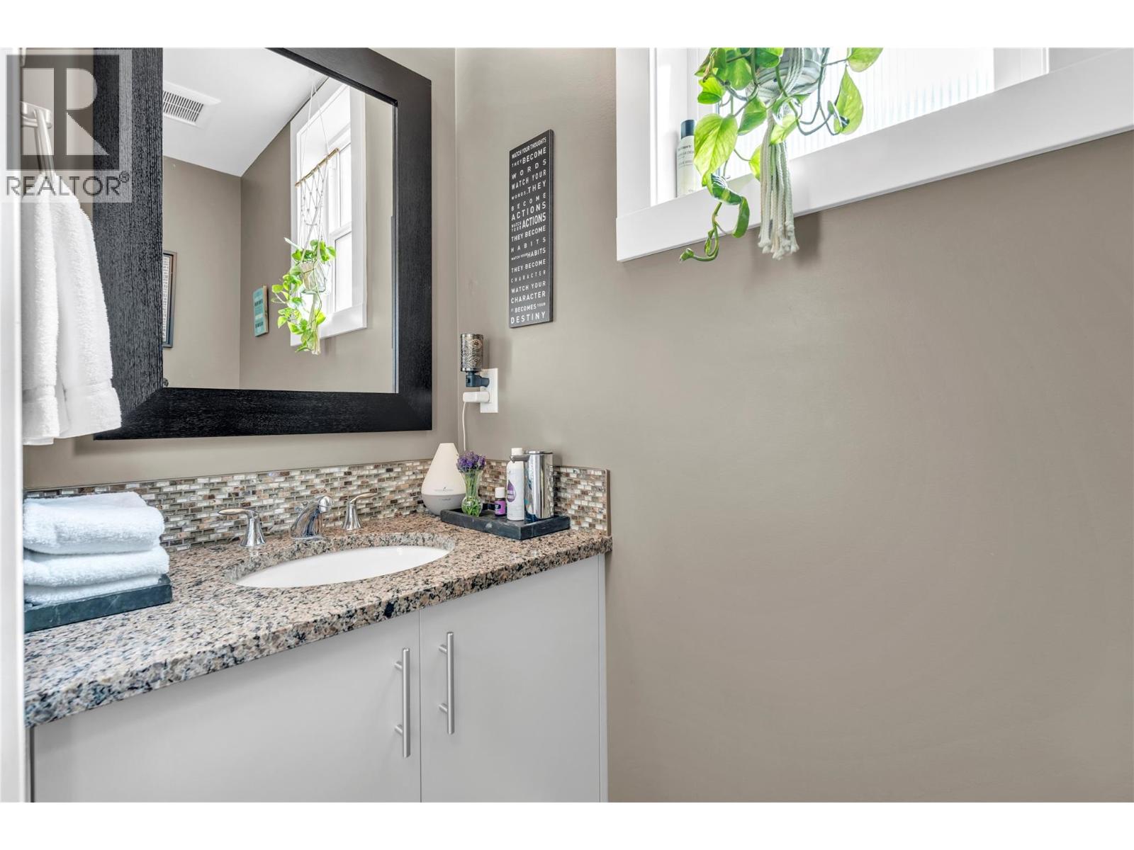 104 801 Ontario Street, Penticton
