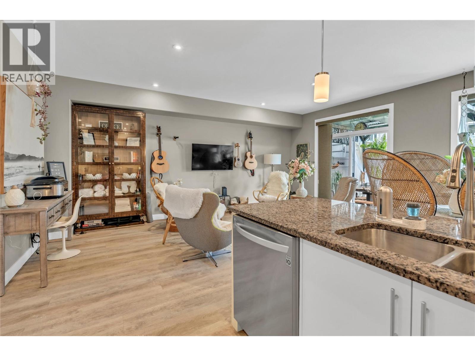 104 801 Ontario Street, Penticton