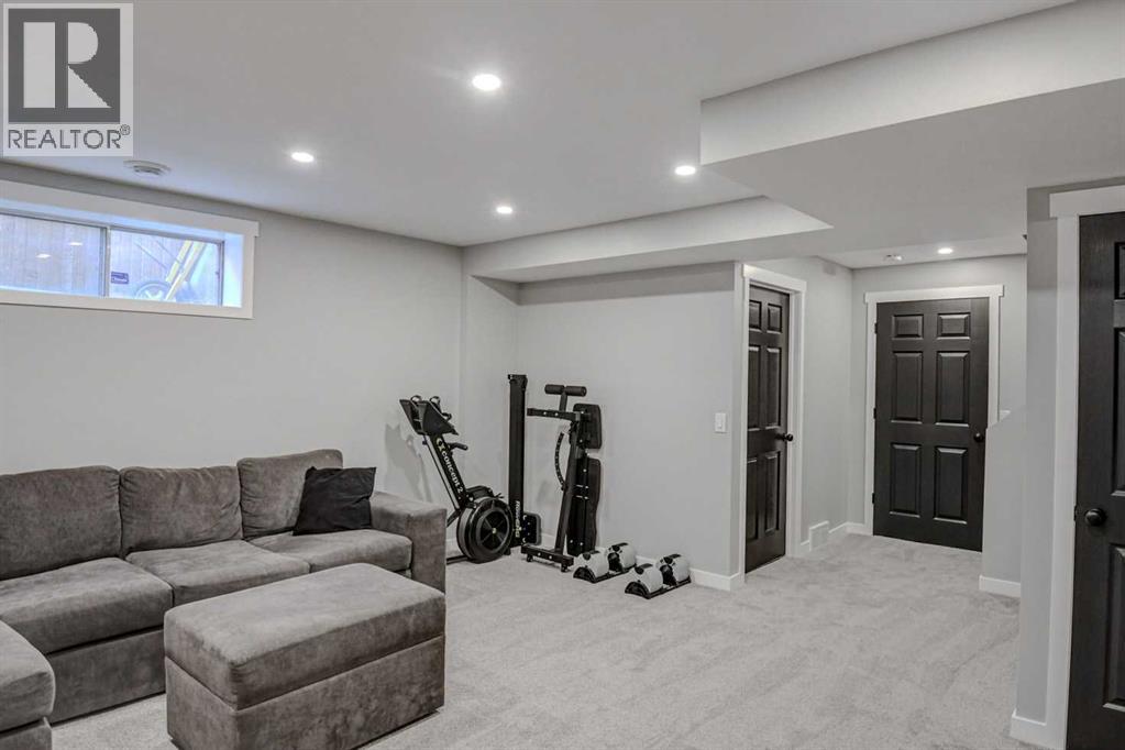Single Family House for Sale in  Hidden Hills Road NW Hidden Valley Calgary 