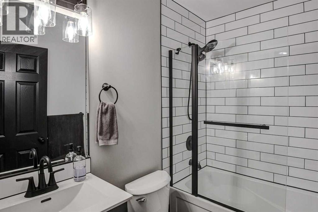 Single Family House for Sale in  Hidden Hills Road NW Hidden Valley Calgary 