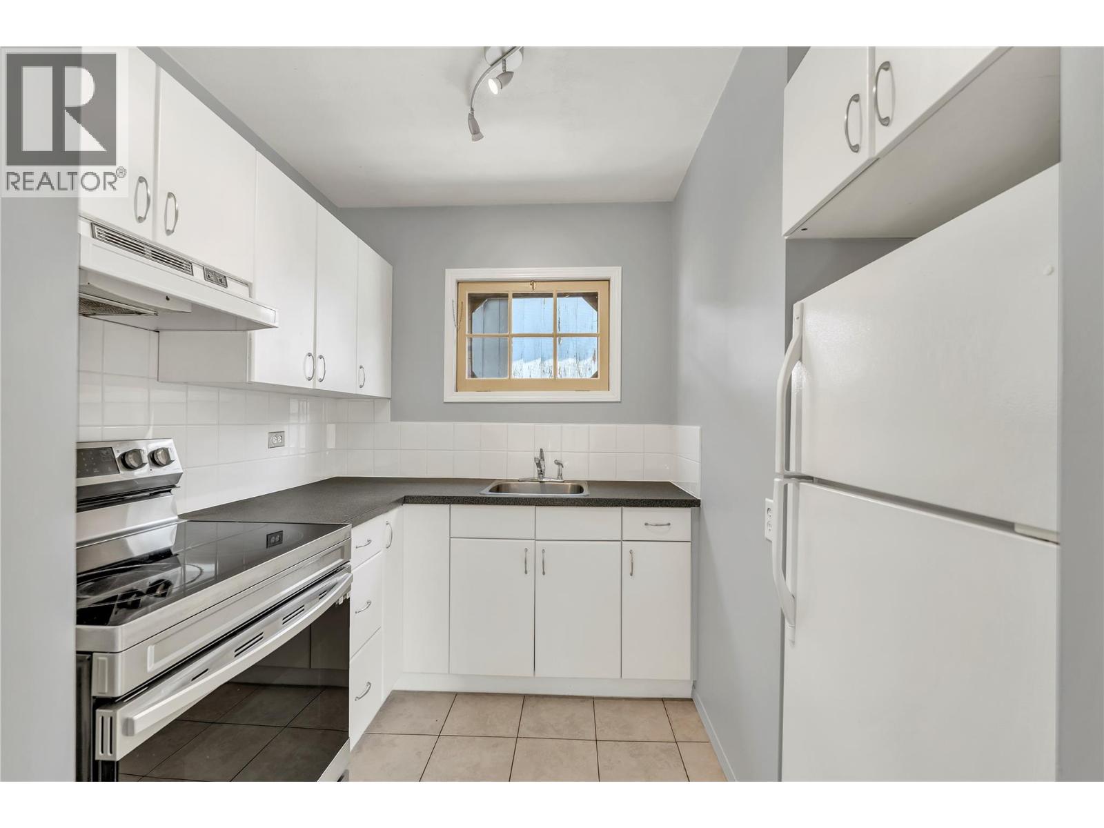 589 SIMILKAMEEN Avenue, Princeton