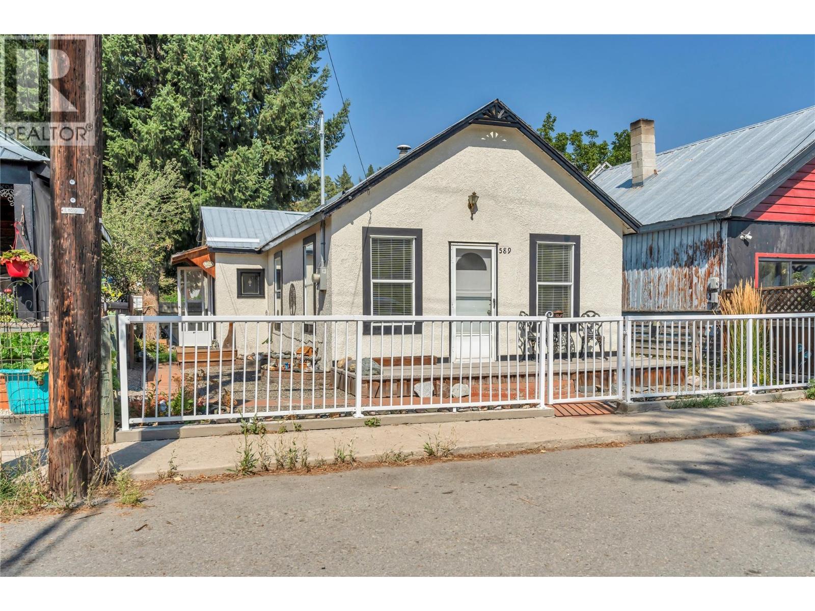 589 SIMILKAMEEN Avenue, Princeton