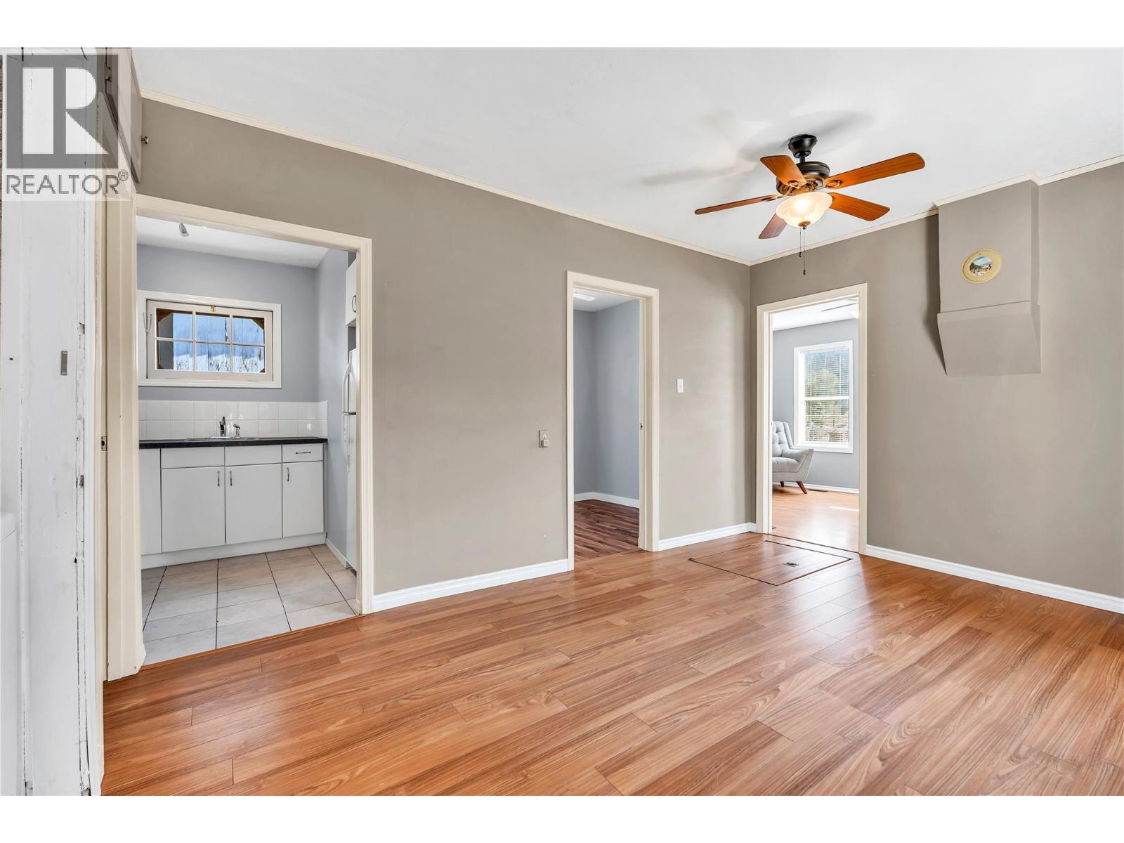 589 SIMILKAMEEN Avenue, Princeton