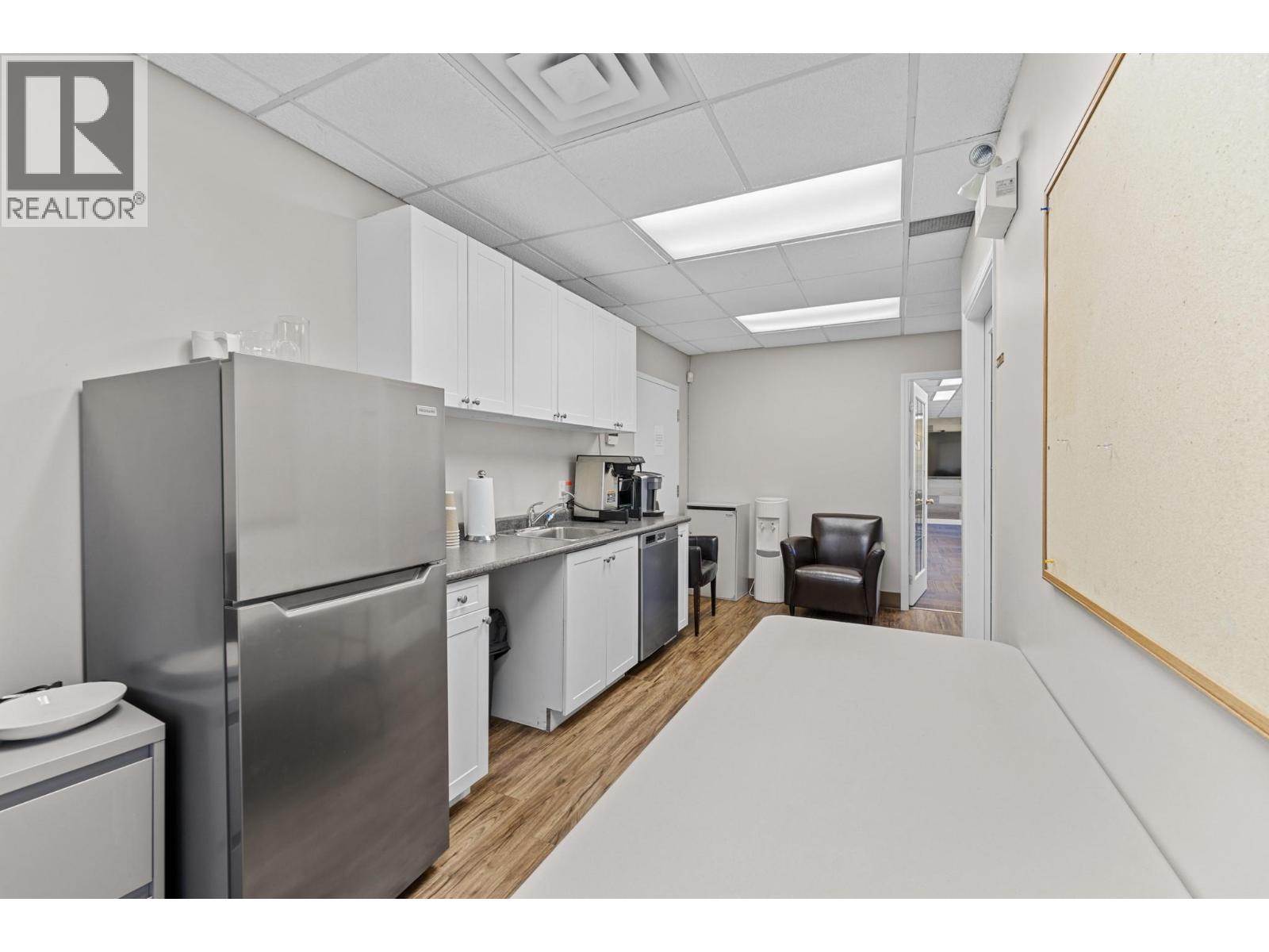 201 & 203 1505 Harvey Avenue, Kelowna