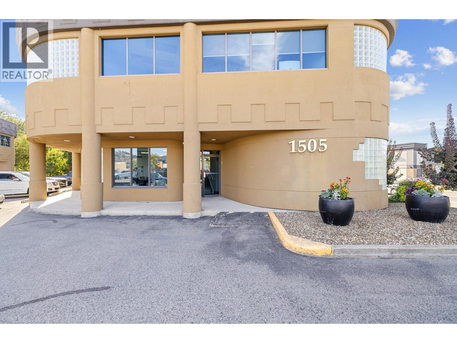 201 & 203 1505 Harvey Avenue, Kelowna
