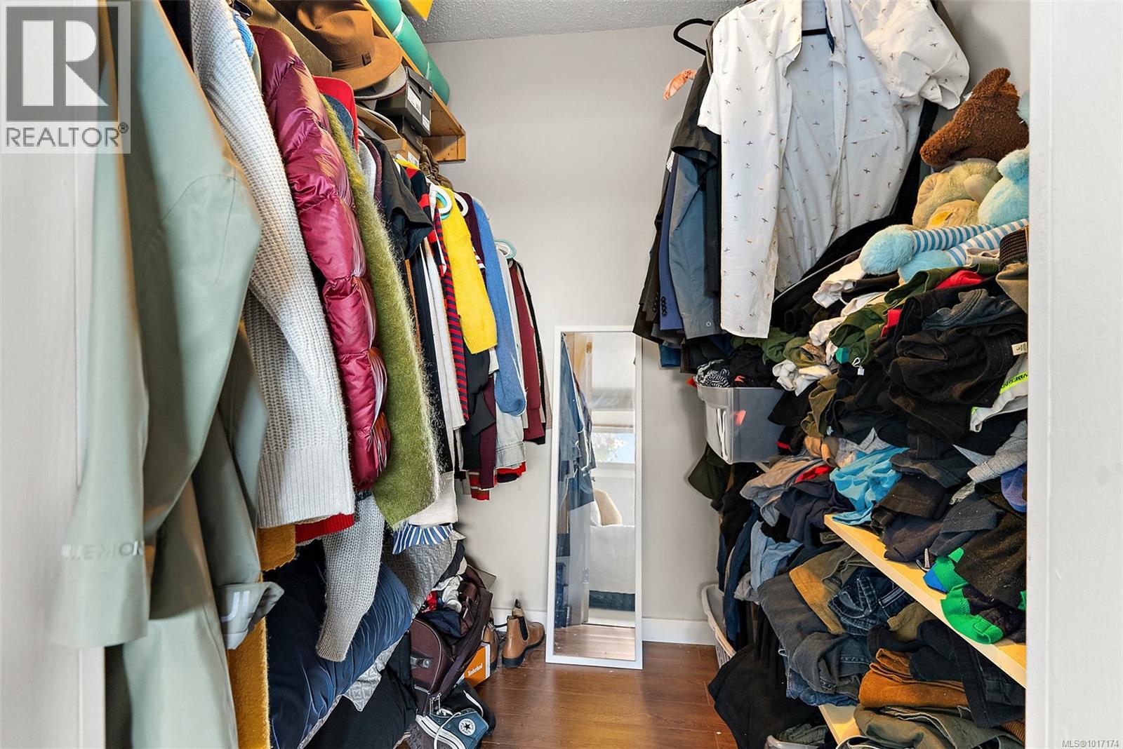 43 477 Lampson Street, Esquimalt