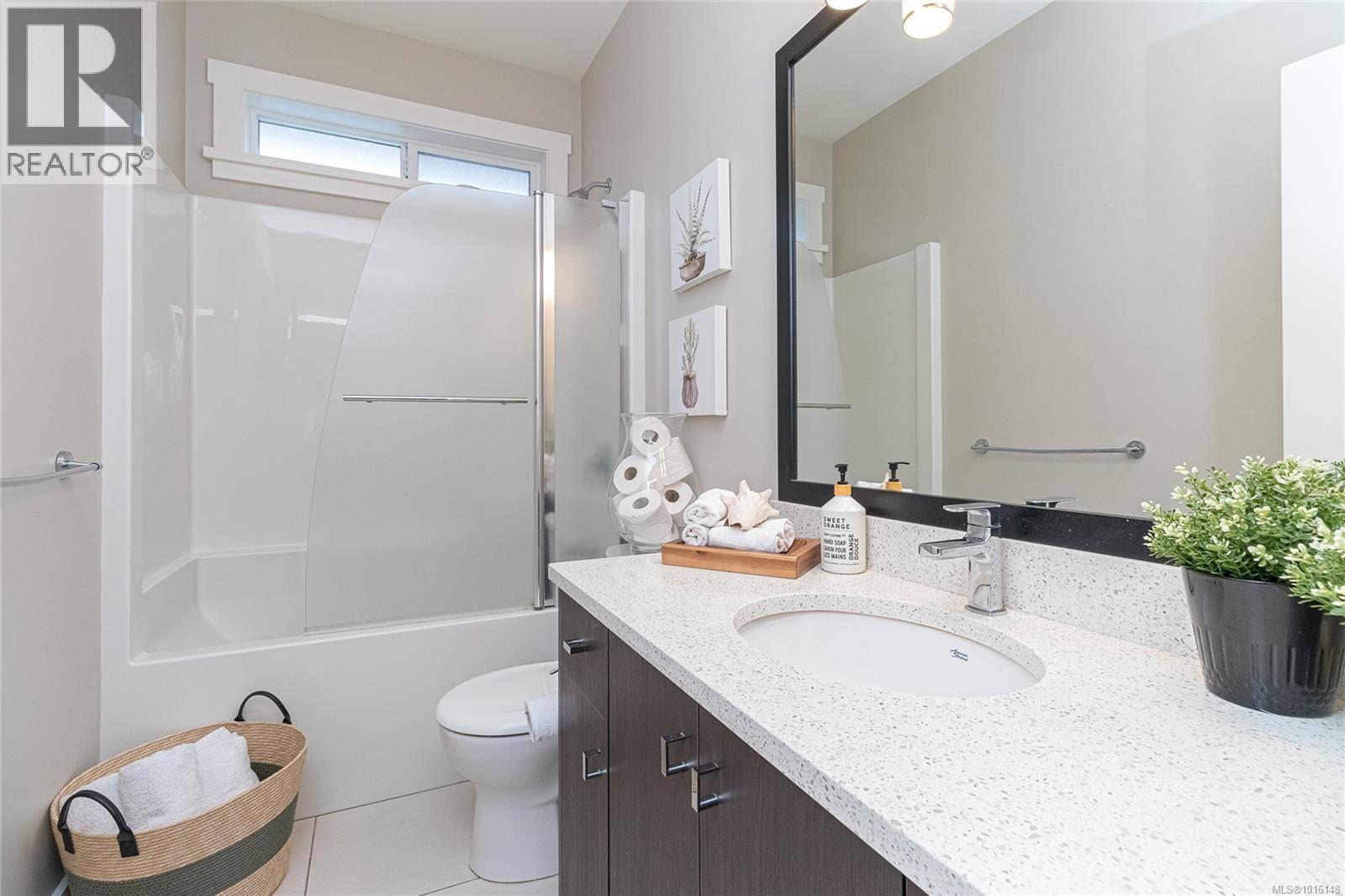  3526 Luxton Road, Langford