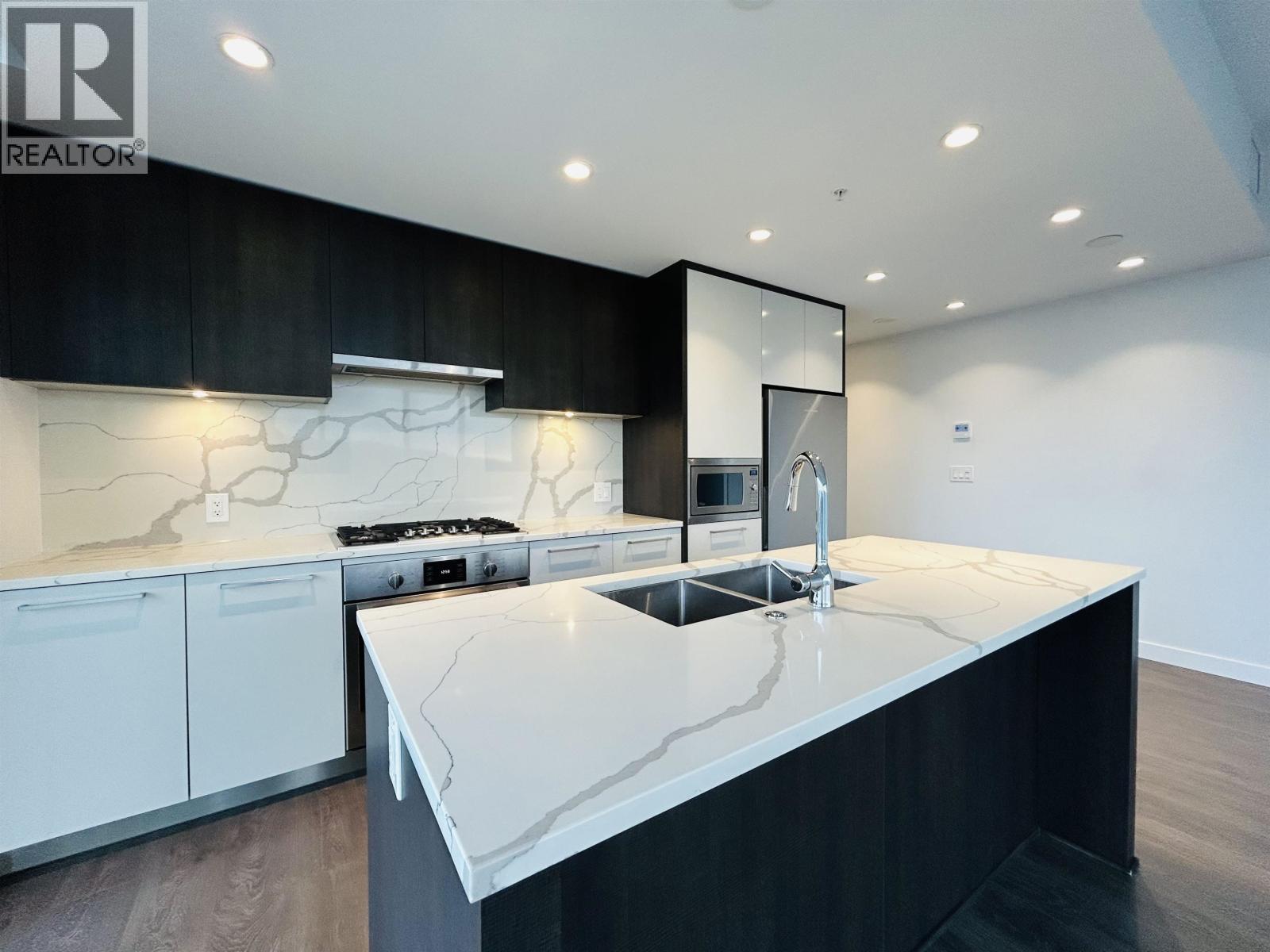 4303 567 CLARKE ROAD, Coquitlam