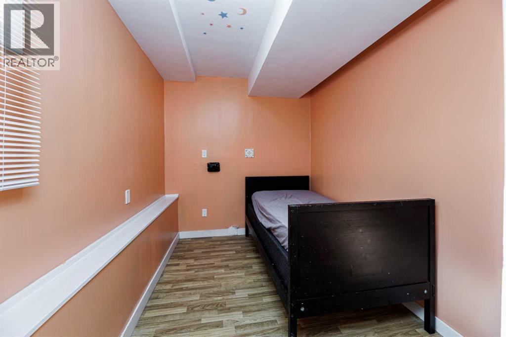 5140 51 Street, Lacombe
