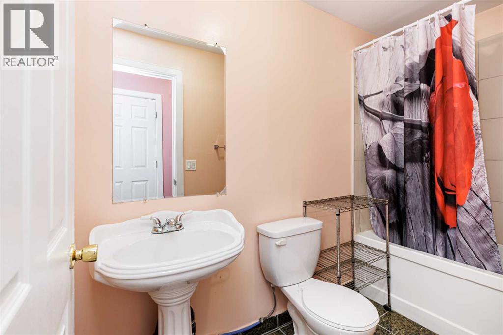 5140 51 Street, Lacombe
