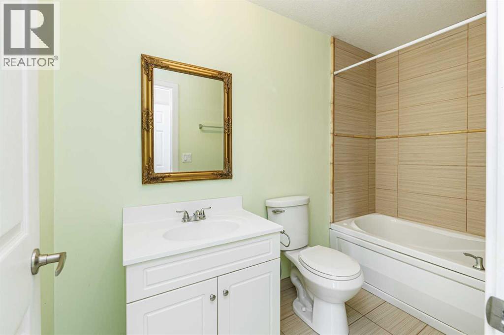 5140 51 Street, Lacombe