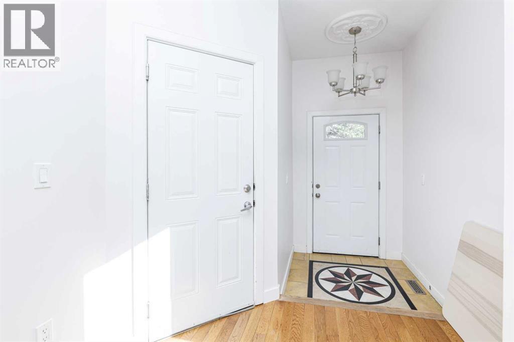 5140 51 Street, Lacombe