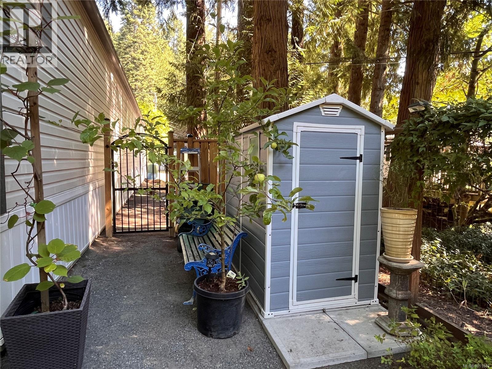 42 2500 Florence Lake Road, Langford