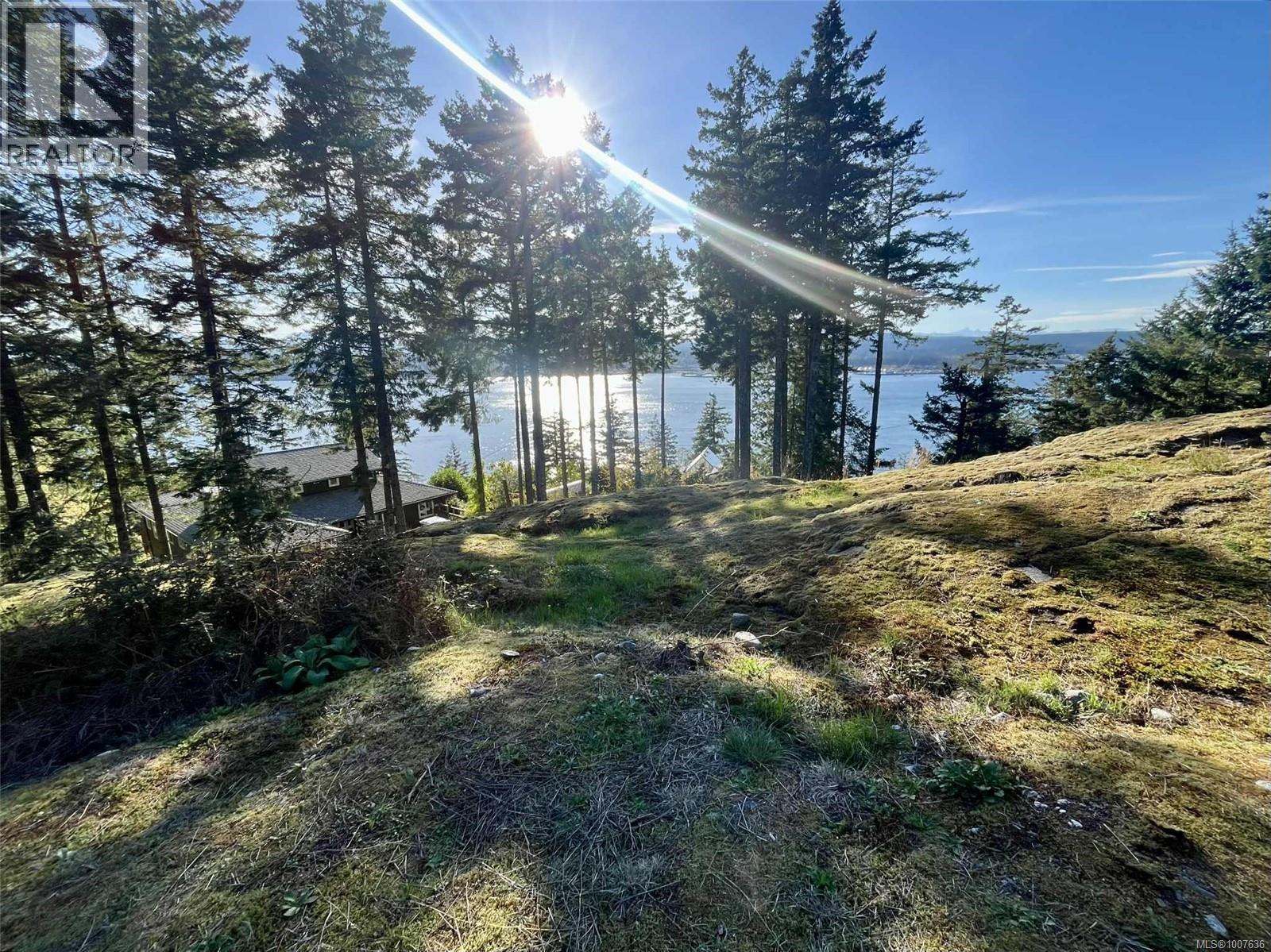 15 620 Helanton Rd, Quadra Island